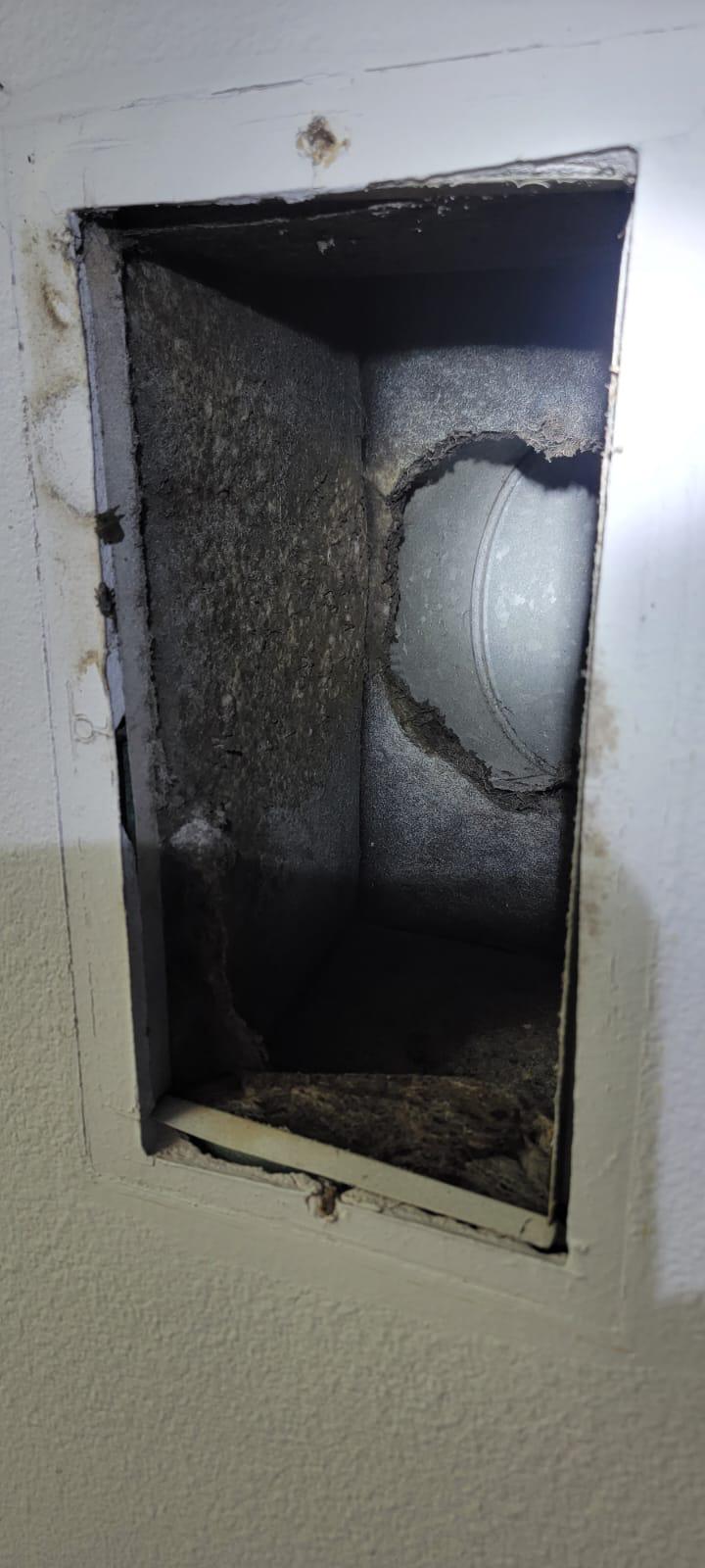 AC Units - hvac duct cleaning before